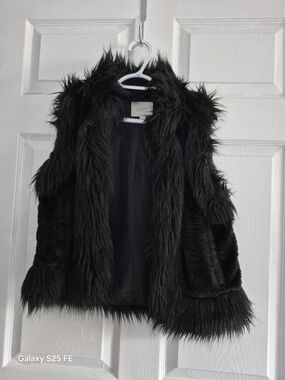 (S)LOFT Kids Black Faux Fur Vest with Textured Panels